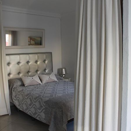 Apartamento Luminoso, acogedor y a 3 minutos de la playa Torrox Exterior foto