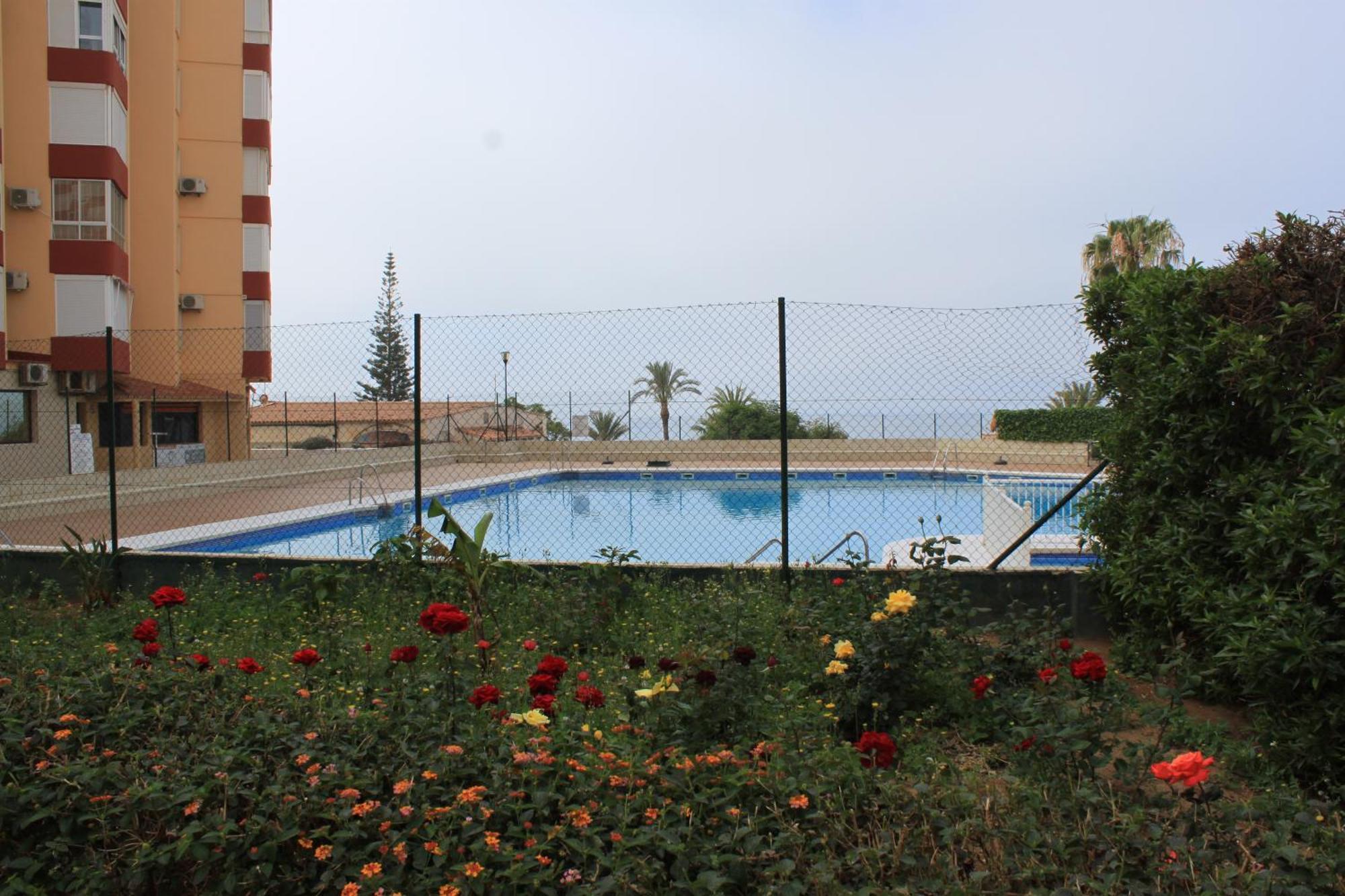Apartamento Luminoso, acogedor y a 3 minutos de la playa Torrox Exterior foto